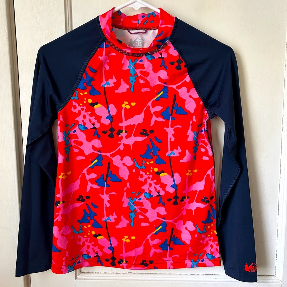 Girl’s REI Rashguard - Size Large